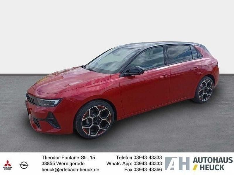 Rot Gebraucht 2024 Opel Astra Limousine | 24.950 € (Fairer Preis) - Bild 1/4
