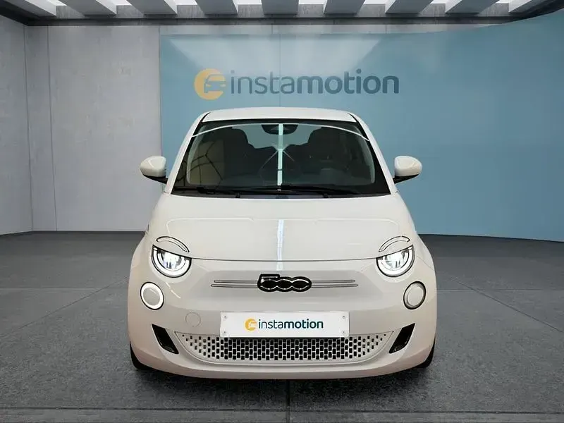 Gebraucht Fiat 500e Icon 86 kW (118 PS) 2022 Weiß Kleinwagen