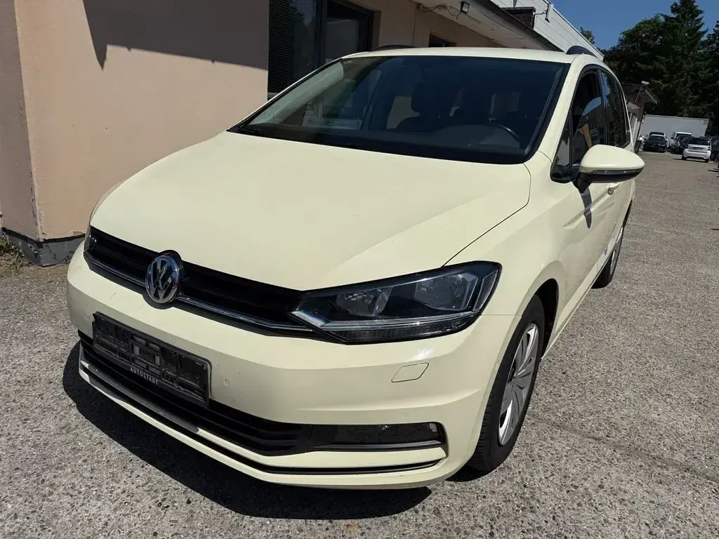 Gebraucht VW Touran 116 PS (85 kW) 2020 Weiß Van / Kleinbus