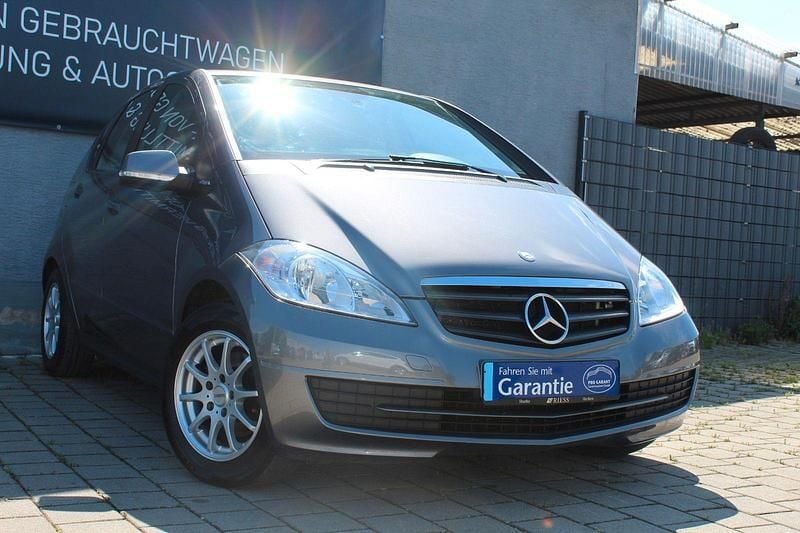 Gebraucht Mercedes A160 Classic 95 PS (69 kW) 2011 Grau Limousine