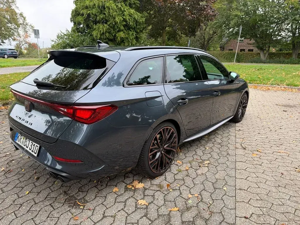 Gebraucht Cupra Leon VZ 310 PS (228 kW) 2024 Grau Limousine