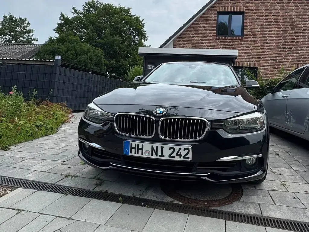 Gebraucht BMW 335 Luxury Line 313 PS (230 kW) 2016 Schwarz Kombi