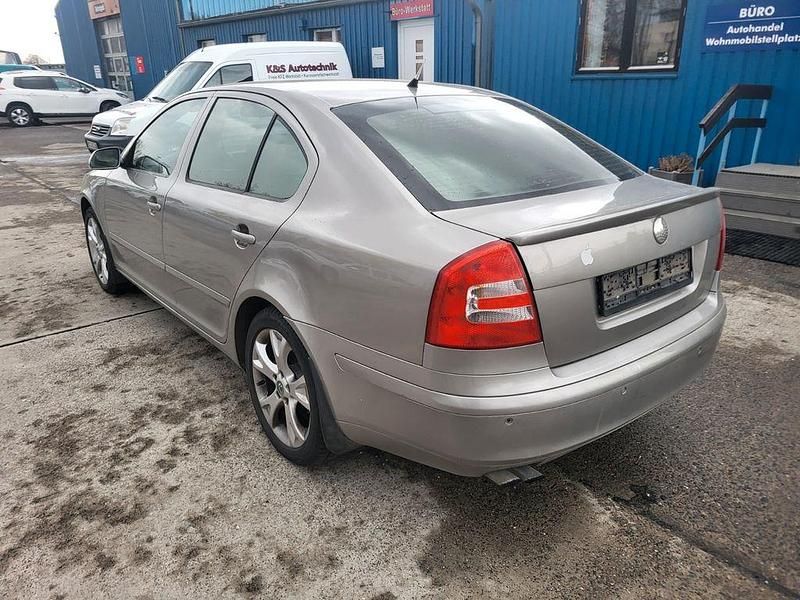 Gebraucht Skoda Octavia Elegance 160 PS (117 kW) 2008 Beige Limousine