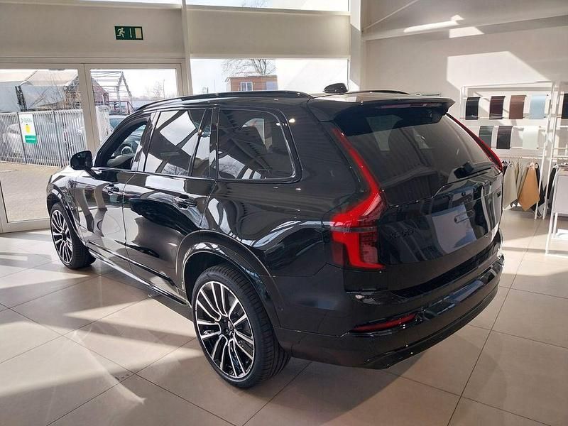 Neu Volvo XC90 Plus 455 PS (334 kW) 2026 Onyx black / metallic SUV