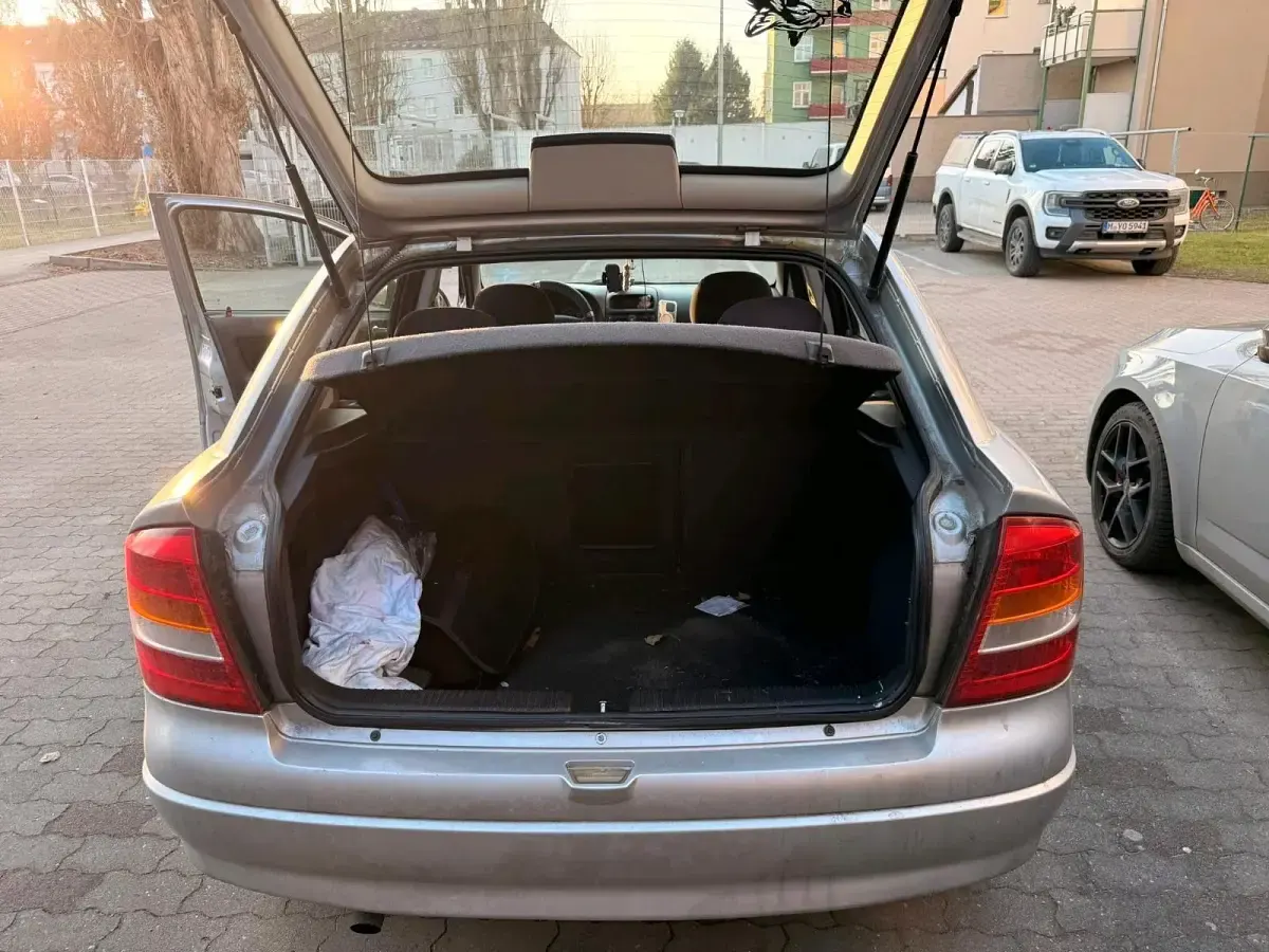 Occasion Opel Astra 101 ch (74 kW) 2002 Argent Citadine