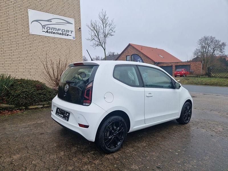Gebraucht VW up! move up! 60 PS (44 kW) 2017 Weiß Kleinwagen