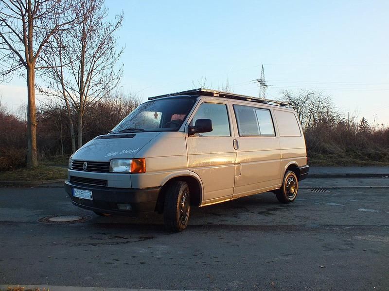 Grau Gebraucht 1995 VW Transporter Van | 4.700 € - Bild 1/4