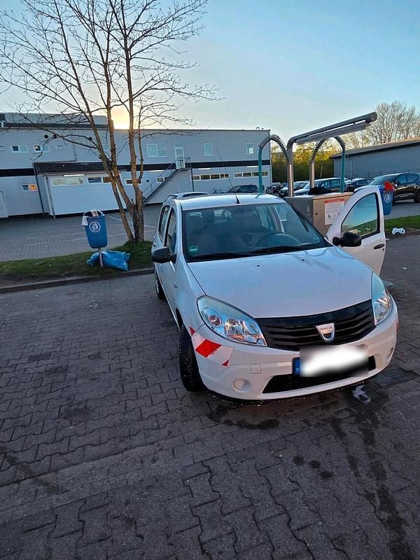 Second-hand Dacia Sandero 75 CP (55 kW) 2009 Alb Hatchback