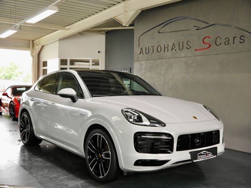 Weiß Gebraucht 2022 Porsche Cayenne Sport SUV | 79.950 € (Etwas zu teuer) - Bild 1/4