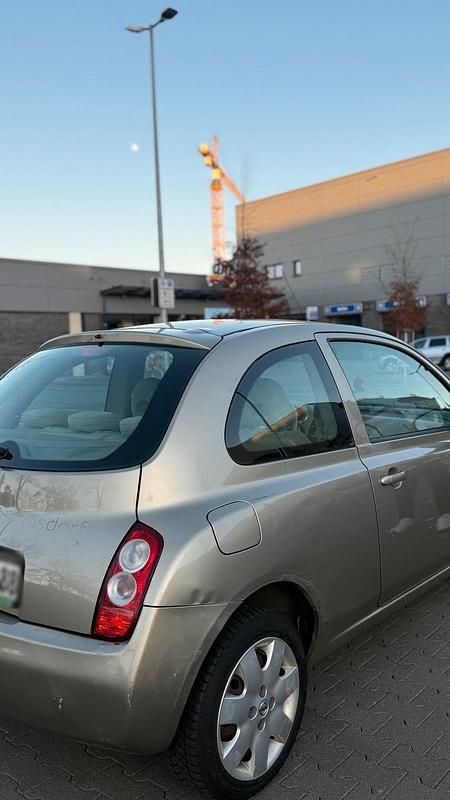 Gebraucht Nissan Micra 65 PS (47 kW) 2003 Beige Kleinwagen