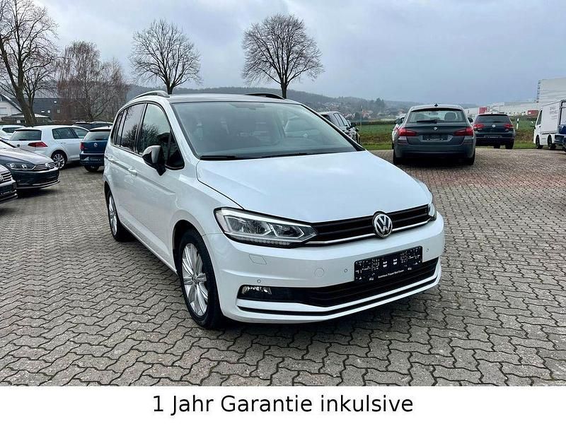 Gebraucht VW Touran Highline 150 PS (110 kW) 2017 Weiß Van / Kleinbus
