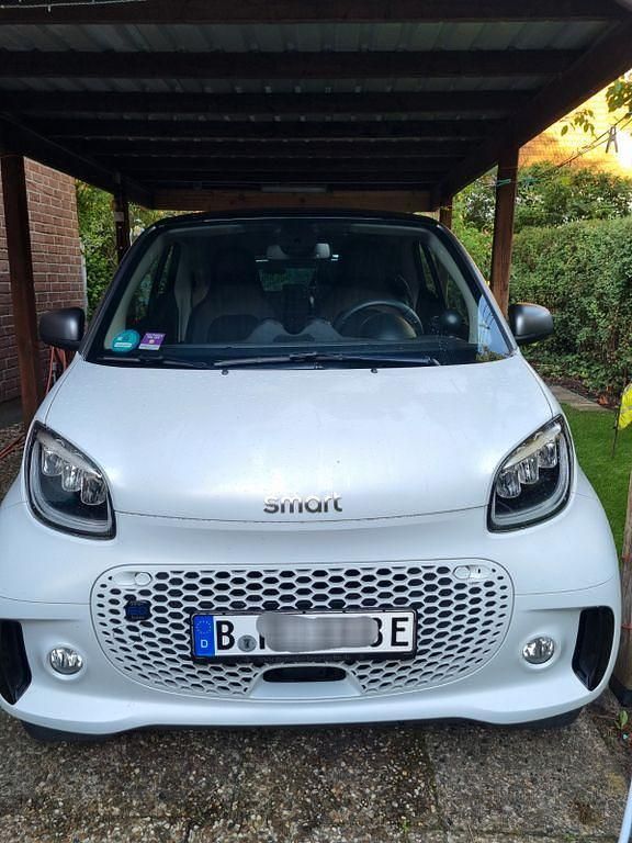 Weiß Gebraucht 2022 Smart ForTwo Electric Drive Coupé | 9.400 € (Fairer Preis) - Bild 1/4