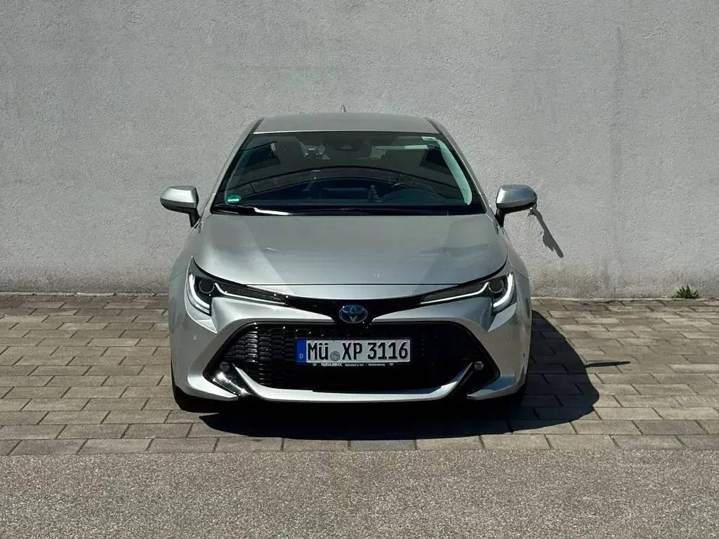 Gebraucht Toyota Corolla Club 184 PS (135 kW) 2019 Silber Limousine