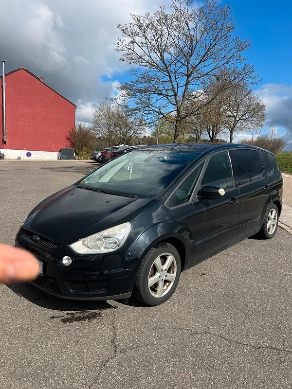 Gebraucht Ford S-MAX Ambiente 140 PS (102 kW) 2008 Schwarz Van / Kleinbus