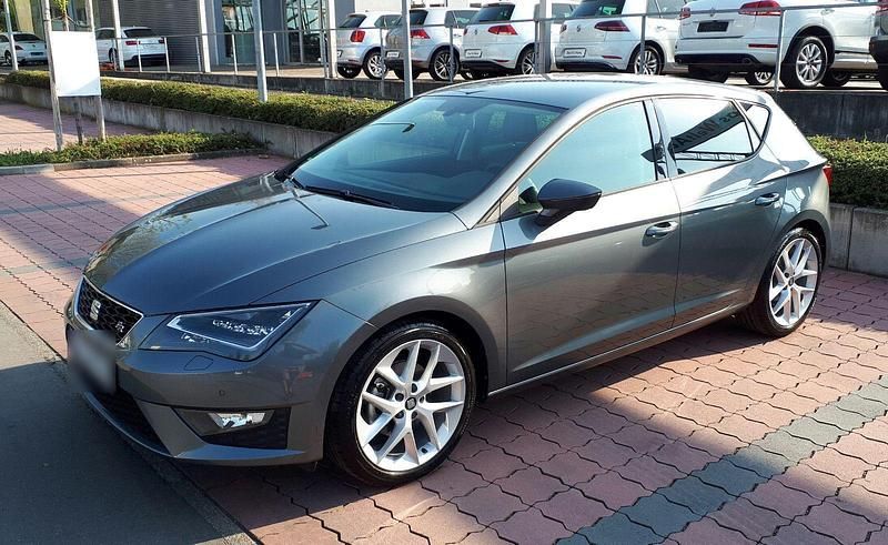 Second-hand Seat Leon FR 150 CP (110 kW) 2016 Gri Berlinǎ