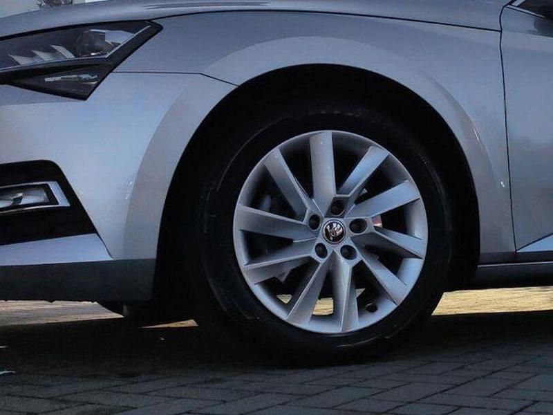 Gebraucht Skoda Superb Style 200 PS (147 kW) 2020 Silber Kombi