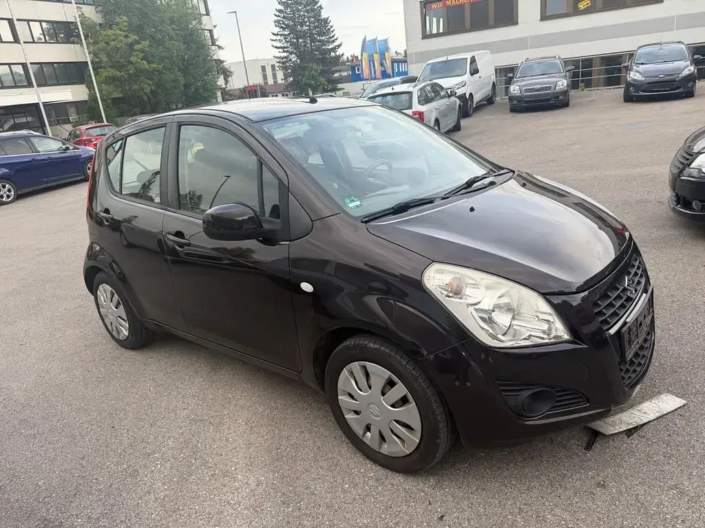 Gebraucht Suzuki Splash Basic 68 PS (50 kW) 2012 Grau Kleinwagen