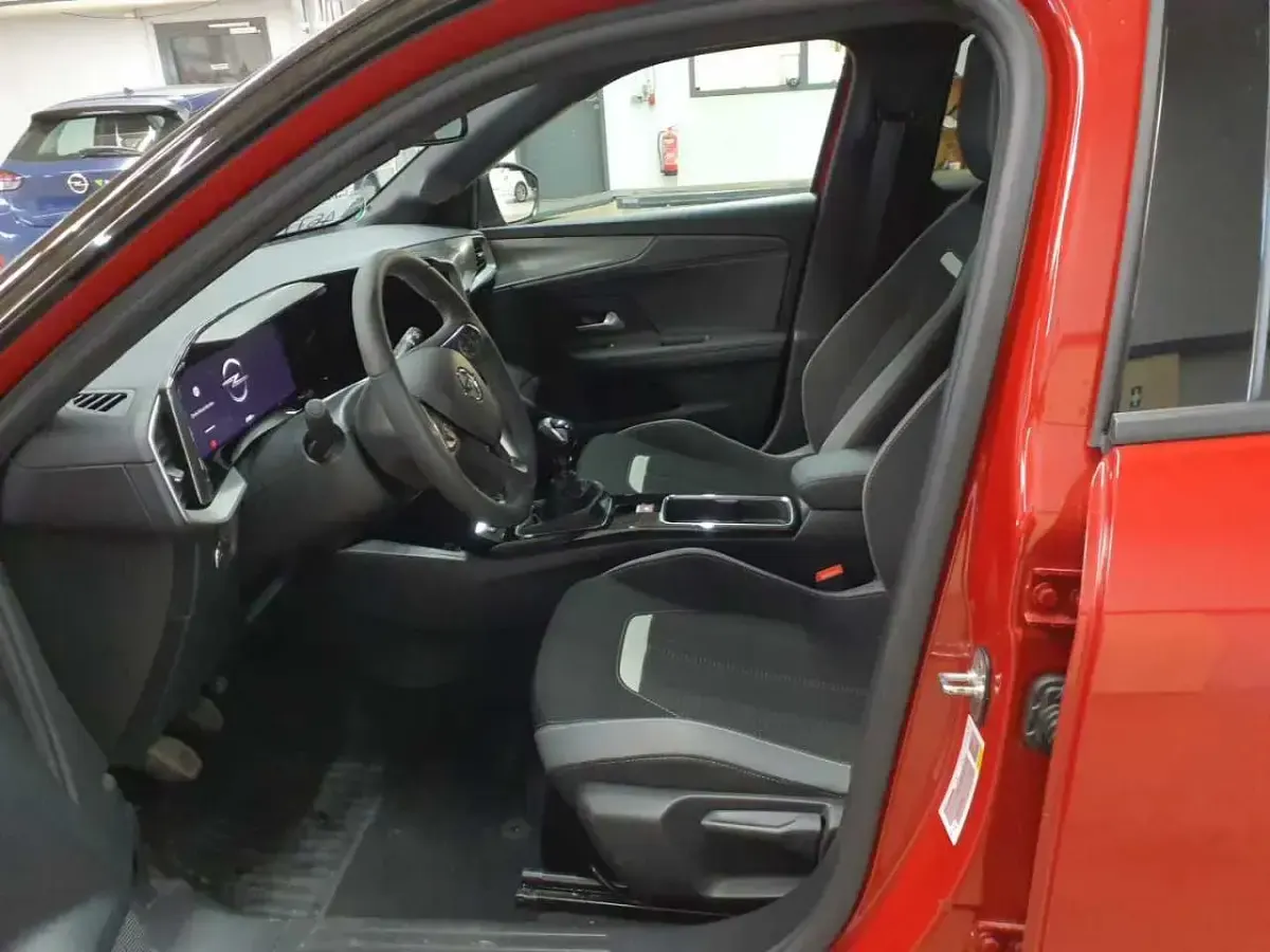 Gebraucht Opel Mokka 136 PS (100 kW) 2024 Kosmos rot metallic SUV