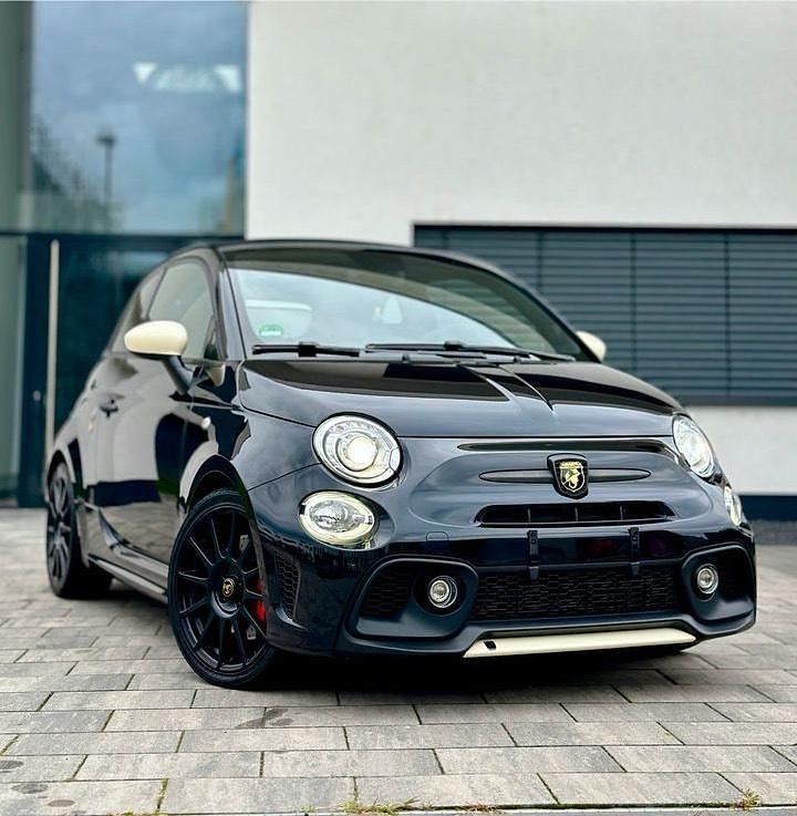 Schwarz Gebraucht 2019 Abarth 595C Esseesse Cabrio | 23.000 € (Fairer Preis) - Bild 1/4