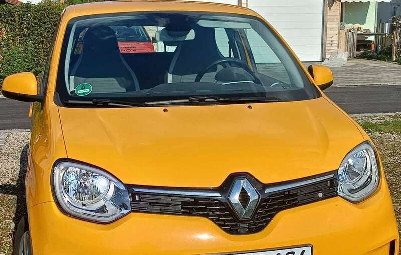 Gelb Gebraucht 2019 Renault Twingo Intens Kleinwagen | 10.900 € (Etwas zu teuer) - Bild 1/4