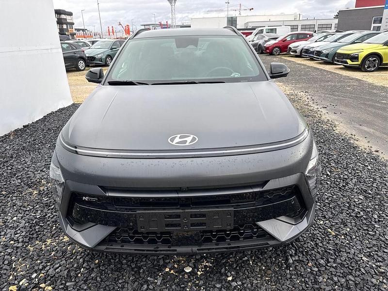 Neu Hyundai Kona Edition 129 PS (94 kW) 2025 Grau SUV