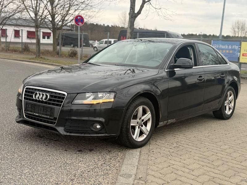 Gebraucht Audi A4 Attraction 143 PS (105 kW) 2008 Schwarz Limousine