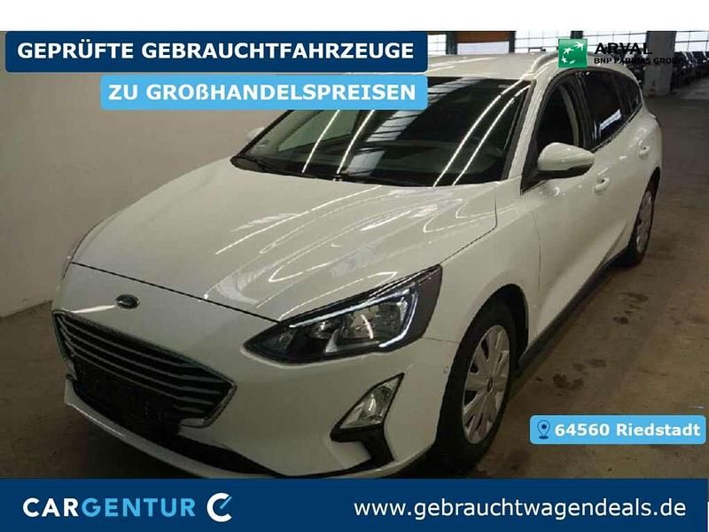 Frozen white Gebraucht 2021 Ford Focus Cool & Connect Kombi | 10.897 € (Superpreis) - Bild 1/2