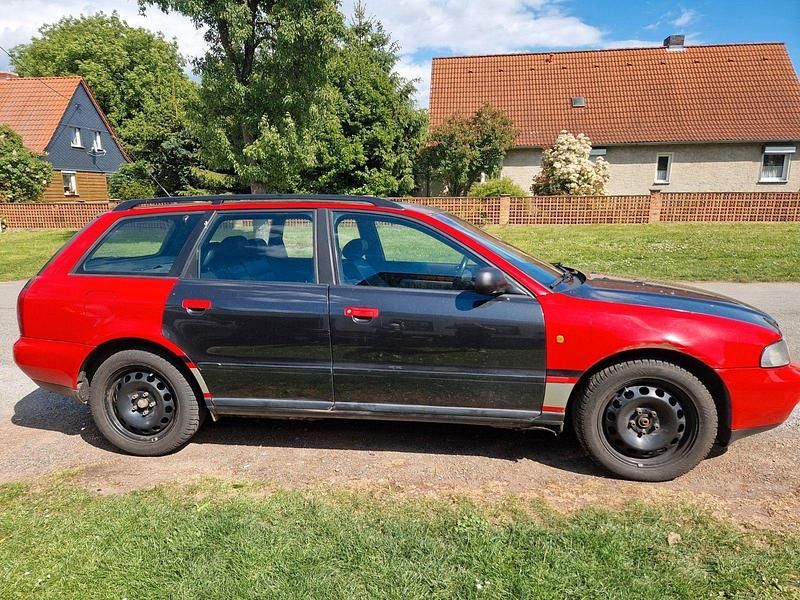 Rot Gebraucht 1997 Audi A4 Kombi | 900 € (Guter Preis) - Bild 1/4