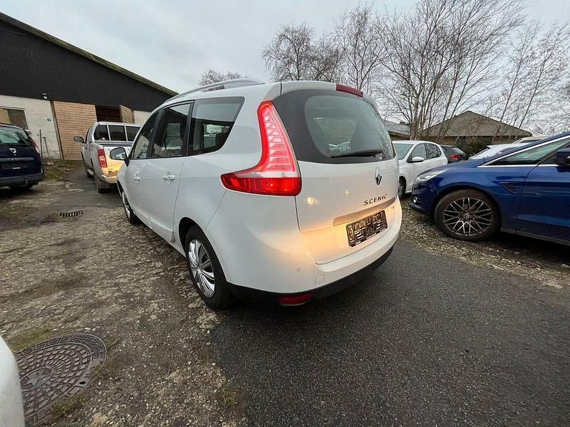 Gebraucht Renault Scénic III Initiale Paris 132 PS (97 kW) 2014 Weiß SUV