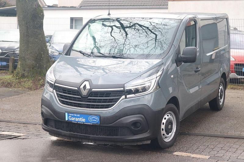 Gebraucht Renault Trafic Komfort 95 PS (69 kW) 2020 Grau Van / Kleinbus
