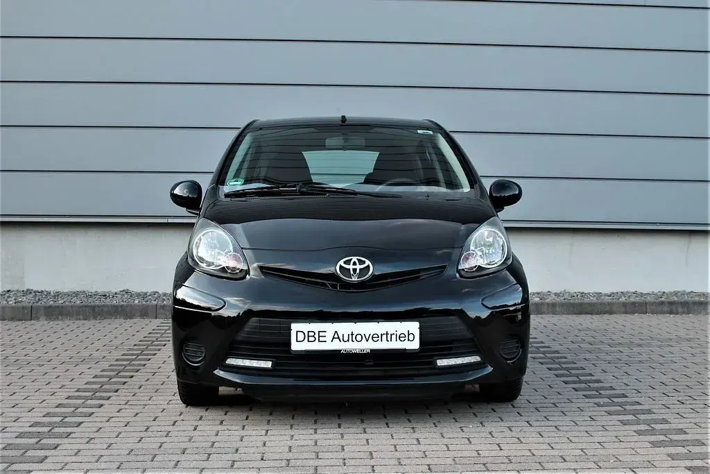 Gebraucht Toyota Aygo Cool 68 PS (50 kW) 2013 Schwarz Kleinwagen