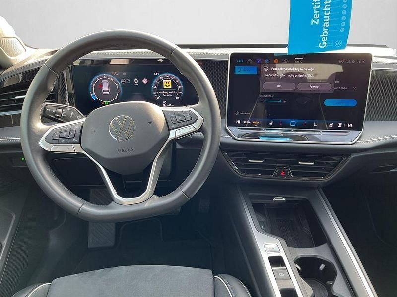 Gebraucht VW Passat Business 150 PS (110 kW) 2025 Pure white Kombi