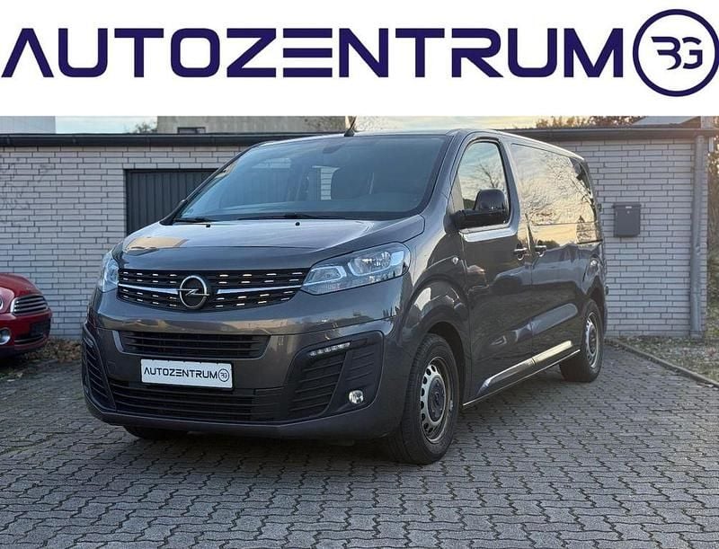 Grau Gebraucht 2023 Opel Zafira Life Van | 16.900 € (Superpreis) - Bild 1/3