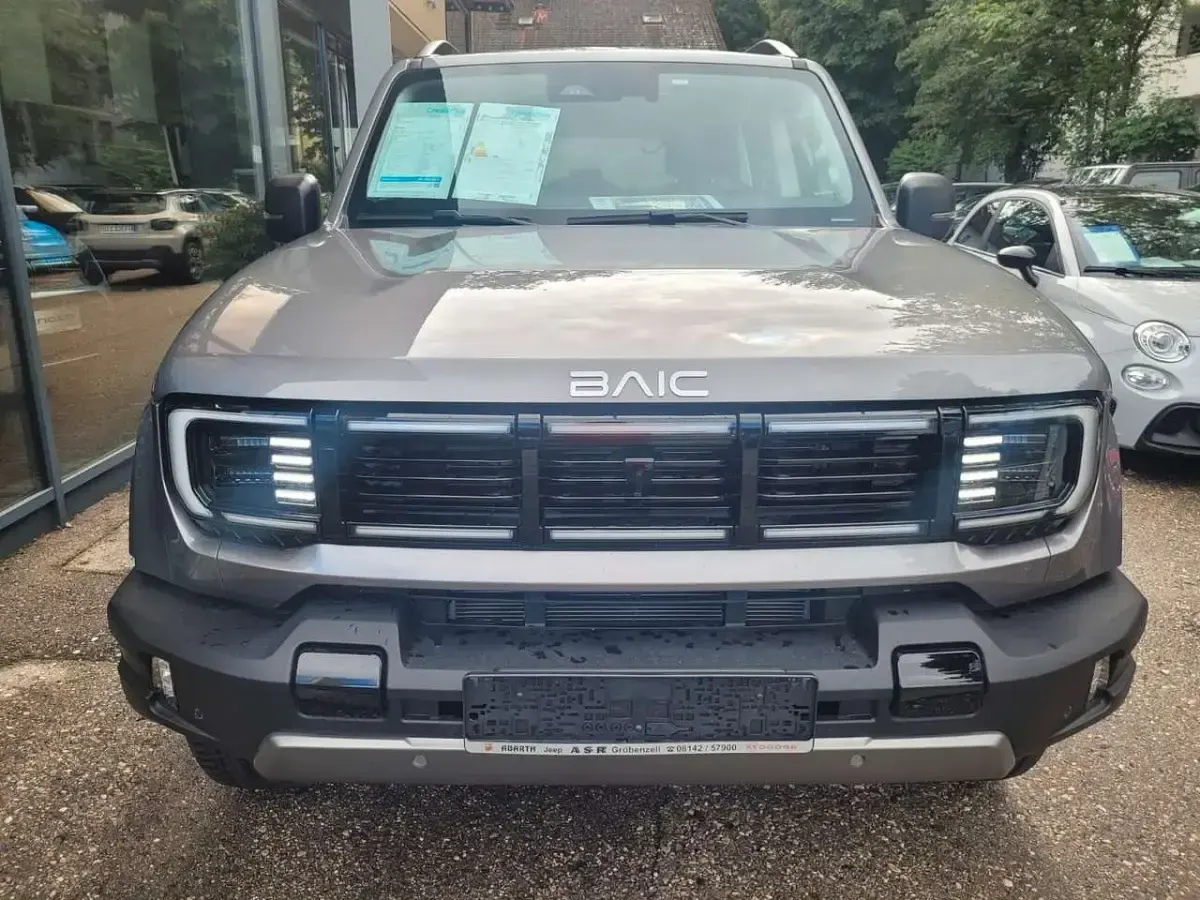 Nouvelle Baic BJ40 234 ch (172 kW) 2025 Gris SUV