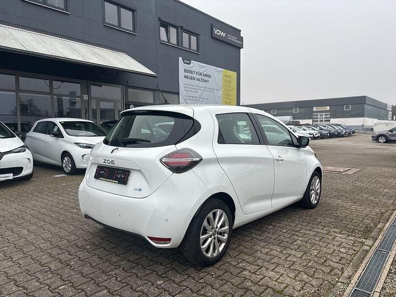 Gebraucht Renault Zoe Experience 50 kW (69 PS) 2022 Weiß Kleinwagen