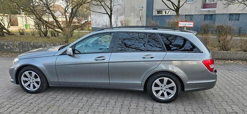 Gebraucht Mercedes C220 170 PS (125 kW) 2012 Grau Kombi