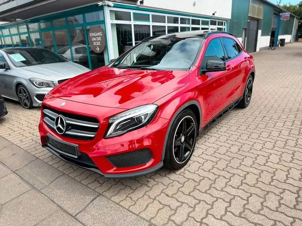 Gebraucht Mercedes GLA250 AMG 211 PS (155 kW) 2016 Rot SUV