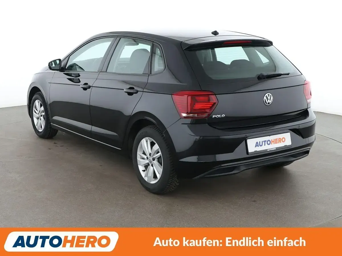 Gebraucht VW Polo Comfortline 95 PS (69 kW) 2020 Schwarz Kleinwagen