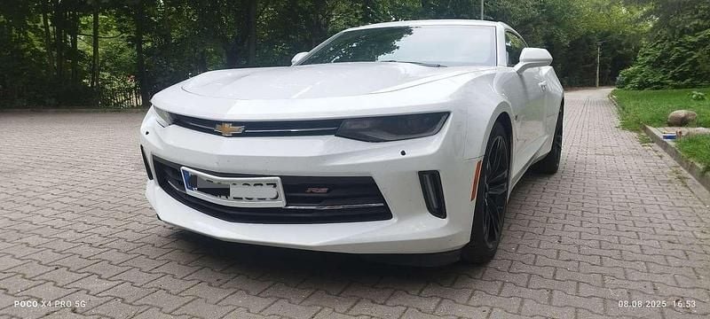 Weiß Gebraucht 2018 Chevrolet Camaro Coupé | 26.500 € (Superpreis) - Bild 1/4