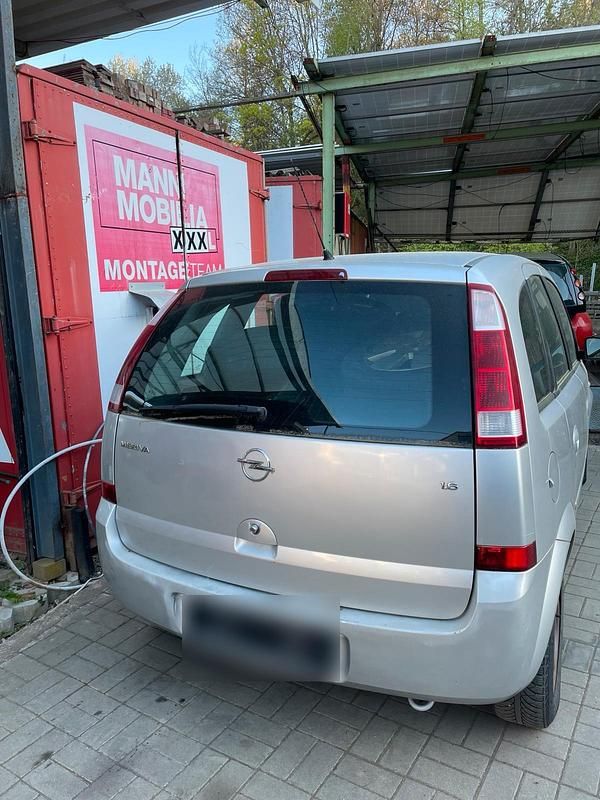 Second-hand Opel Meriva 101 CP (74 kW) 2006 Argintiu Monovolum