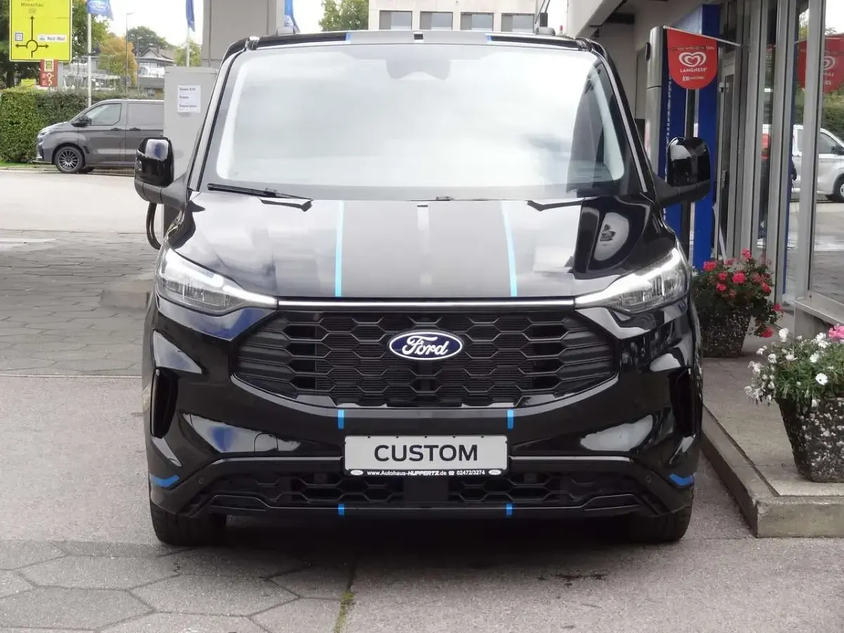 Neu Ford Transit Custom Sport 170 PS (125 kW) 2026 Agate black metallic Van / Kleinbus