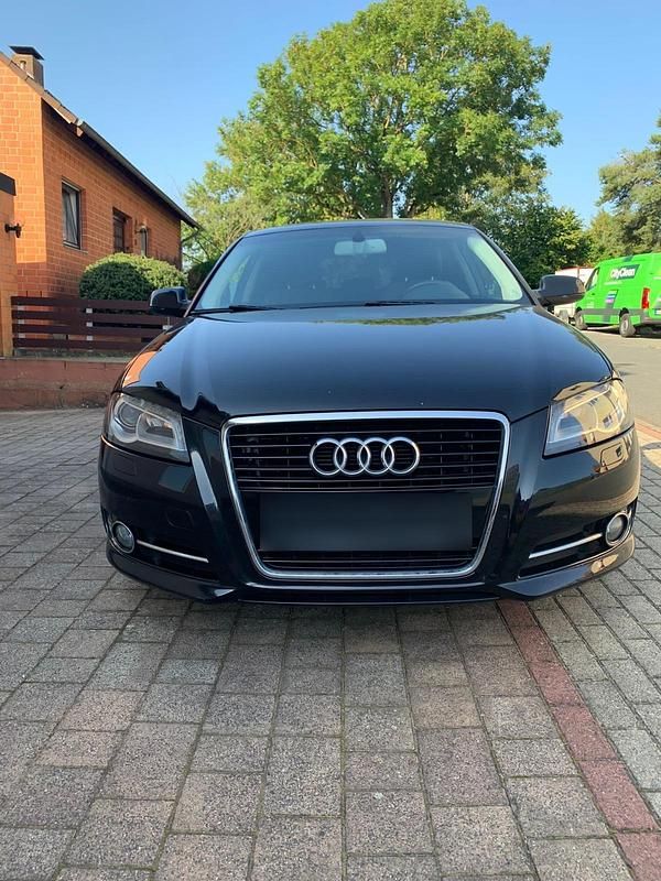 Gebraucht Audi A3 125 PS (91 kW) 2011 Schwarz Kleinwagen
