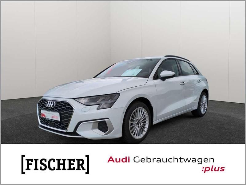 Weiss Gebraucht 2024 Audi A3 Sportback Advanced Limousine | 31.849 € (Fairer Preis) - Bild 1/4
