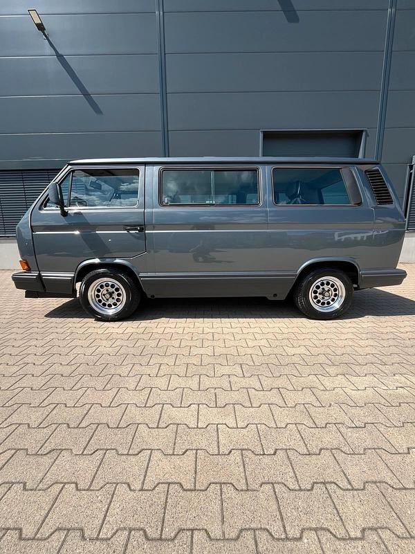 Gebraucht VW T3 70 PS (51 kW) 1988 Grau Van