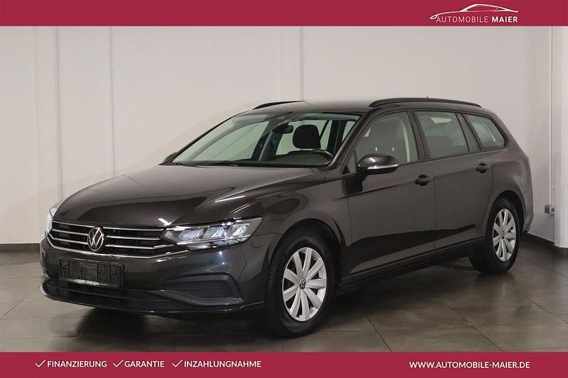 Gebraucht VW Passat 122 PS (89 kW) 2023 Mangangrau metallic Kombi