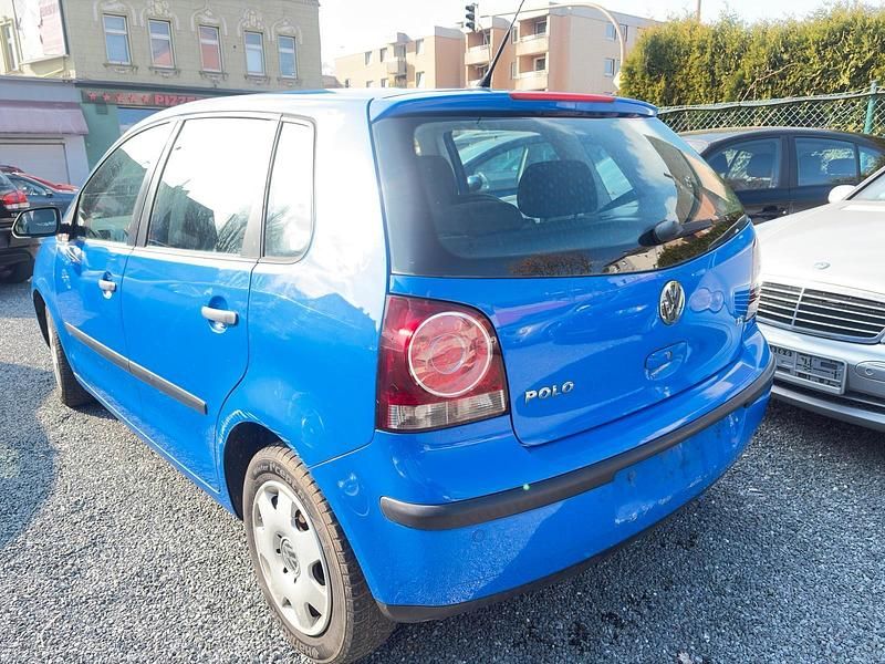 Gebraucht VW Polo 63 PS (46 kW) 2007 Blau Kleinwagen