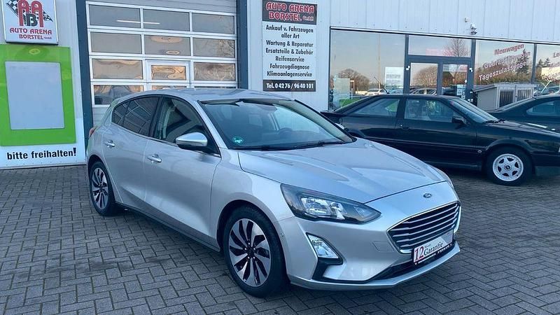 Gebraucht Ford Focus Cool & Connect 120 PS (88 kW) 2021 Silber Limousine