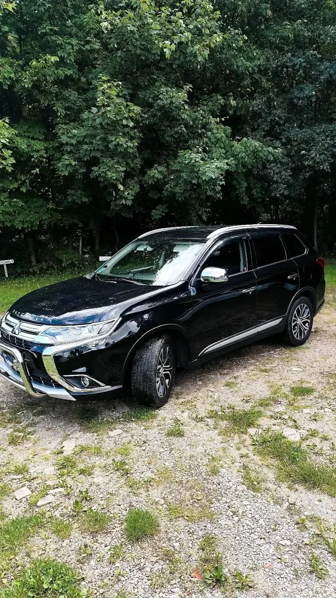 Gebraucht Mitsubishi Outlander 150 PS (110 kW) 2017 Schwarz SUV