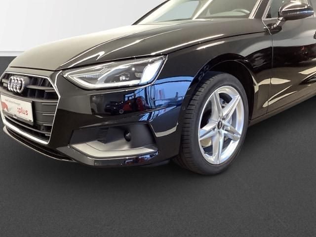 Gebraucht Audi A4 Ambiente 204 PS (150 kW) 2023 Brillantschwarz Kombi