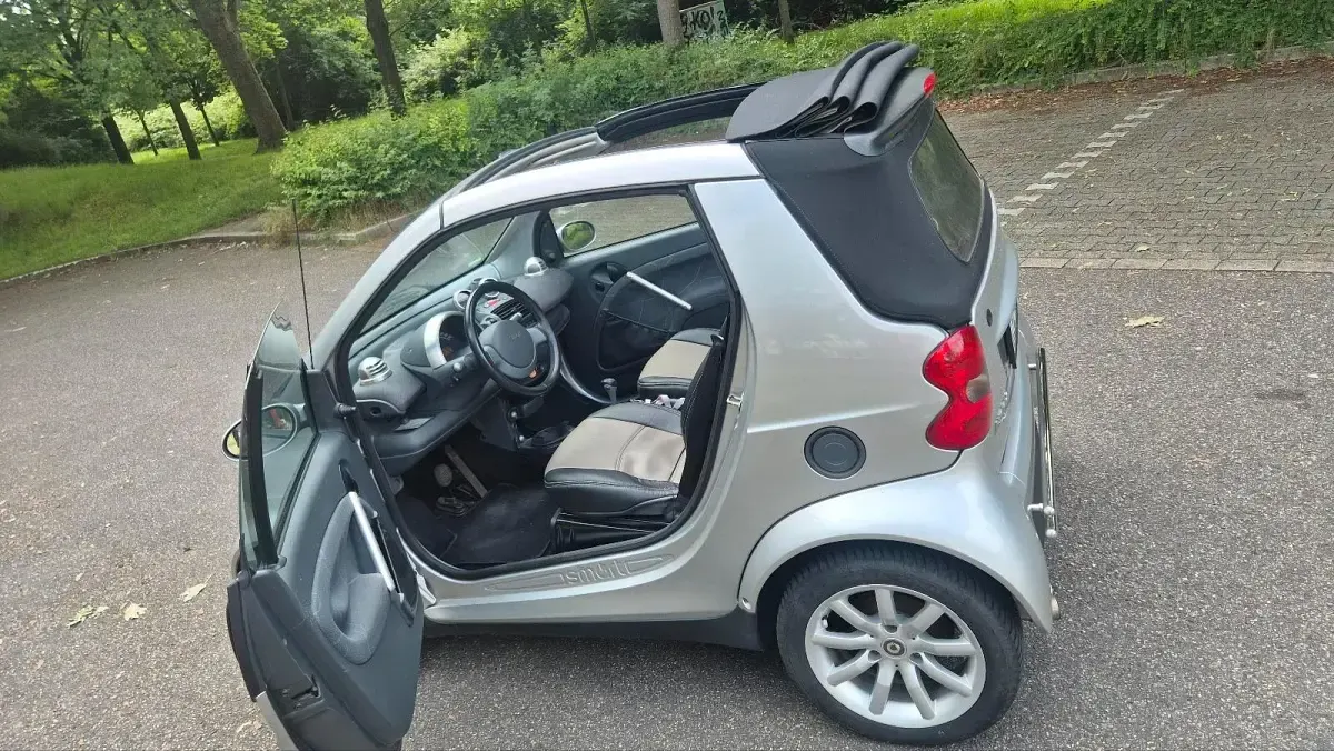 Gebraucht Smart ForTwo Cabrio Passion 61 PS (44 kW) 2004 Silber Cabrio